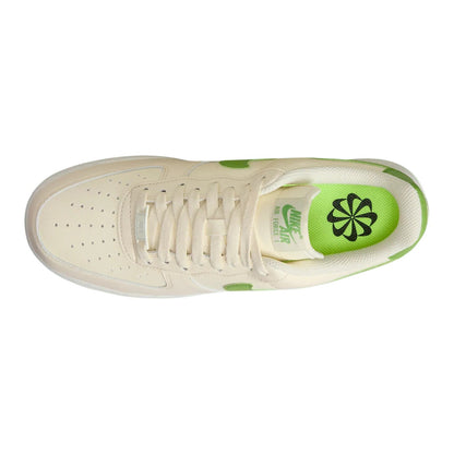 Nike Air Force 1 &