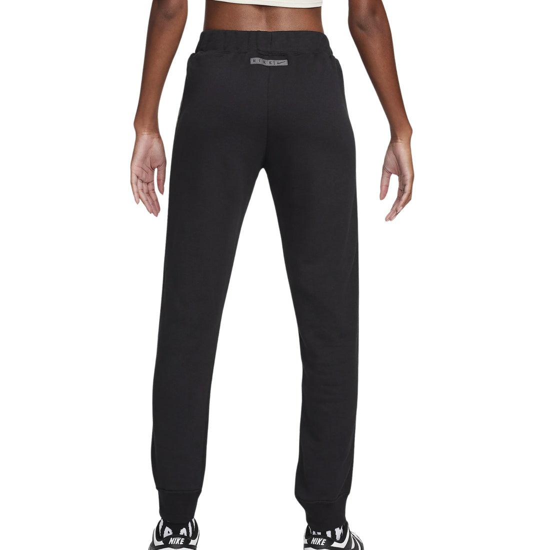 Nike Sportswear Essential Women&