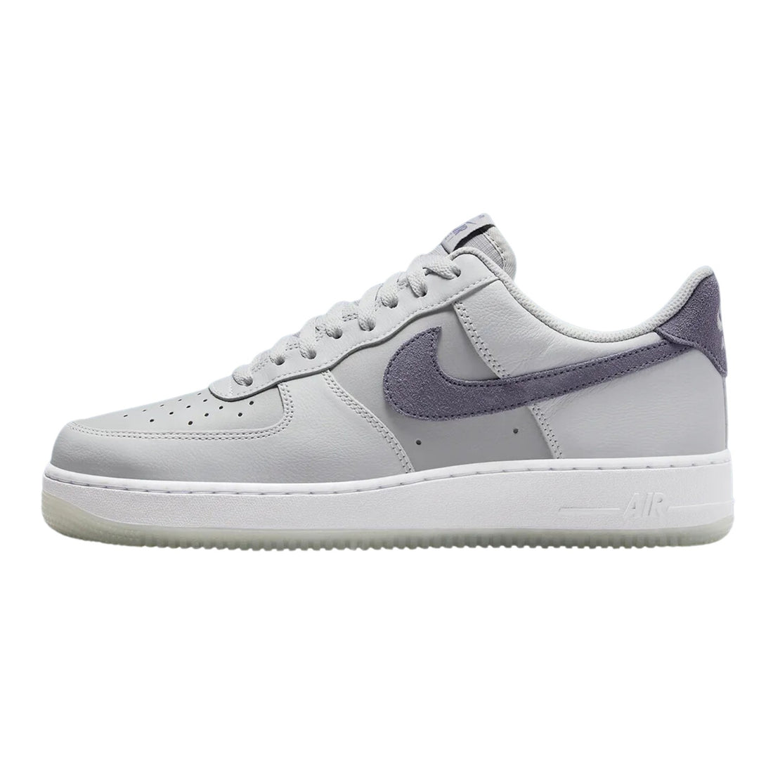 Nike Air Force 1 &