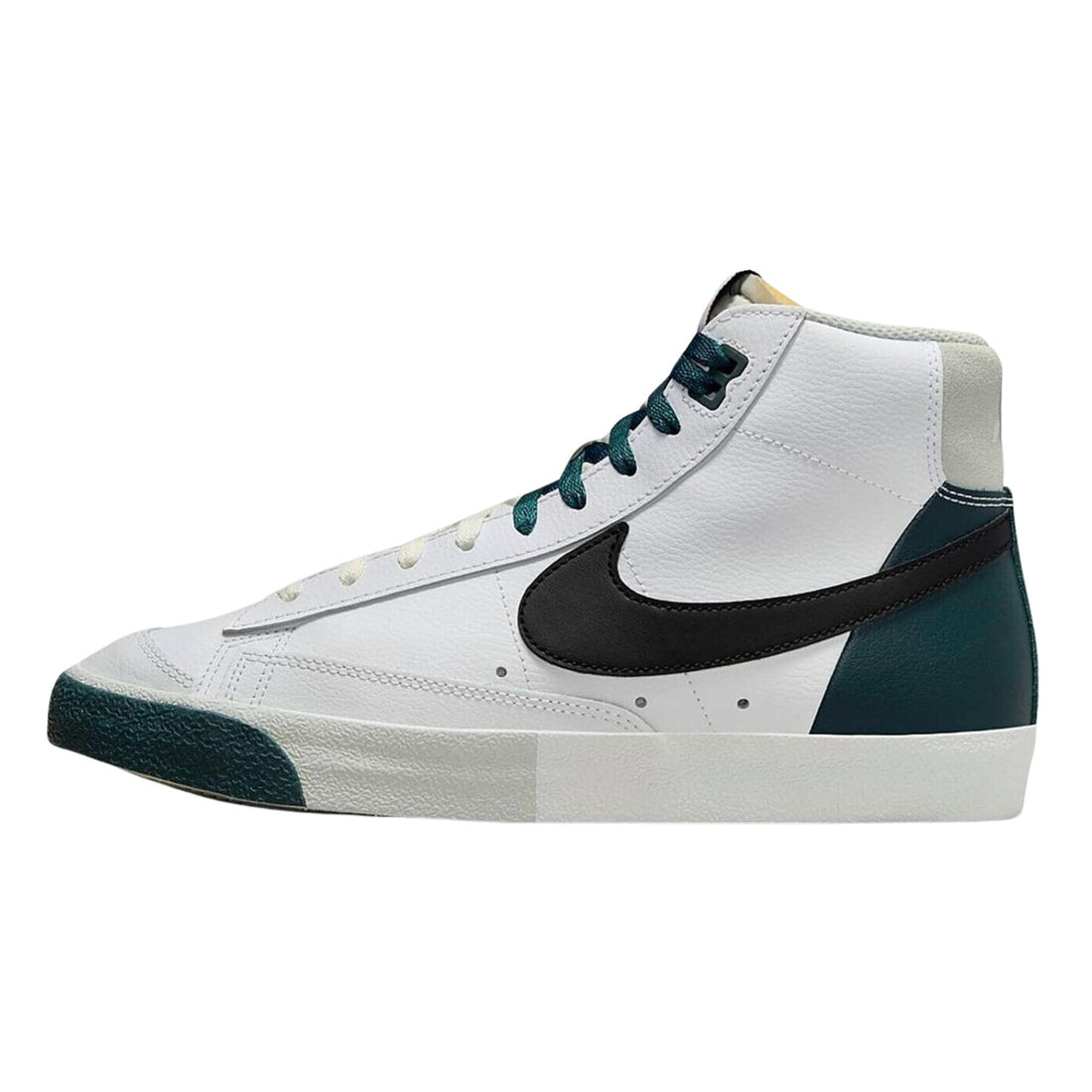 Nike Blazer Mid &