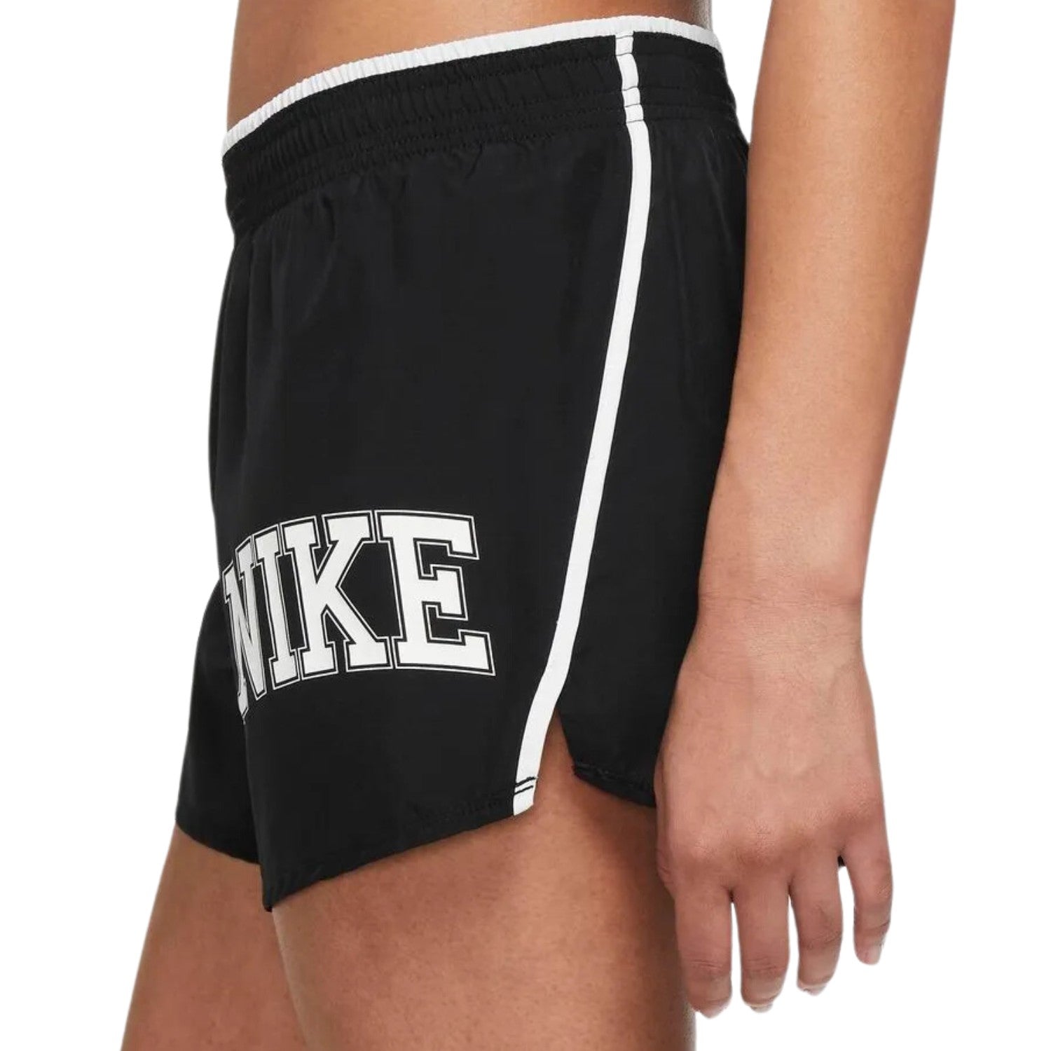 Nike Womens Dri-fit Swoosh Run 10k Short Womens Style : Dq6360