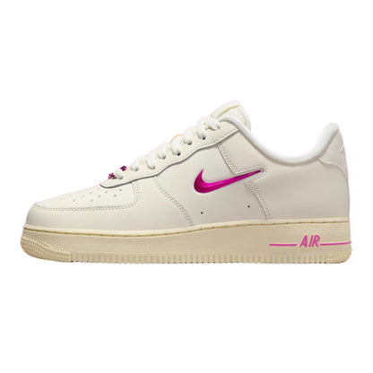 Nike Air Force 1 Low &
