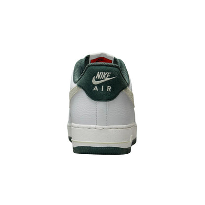 Nike Air Force 1 &