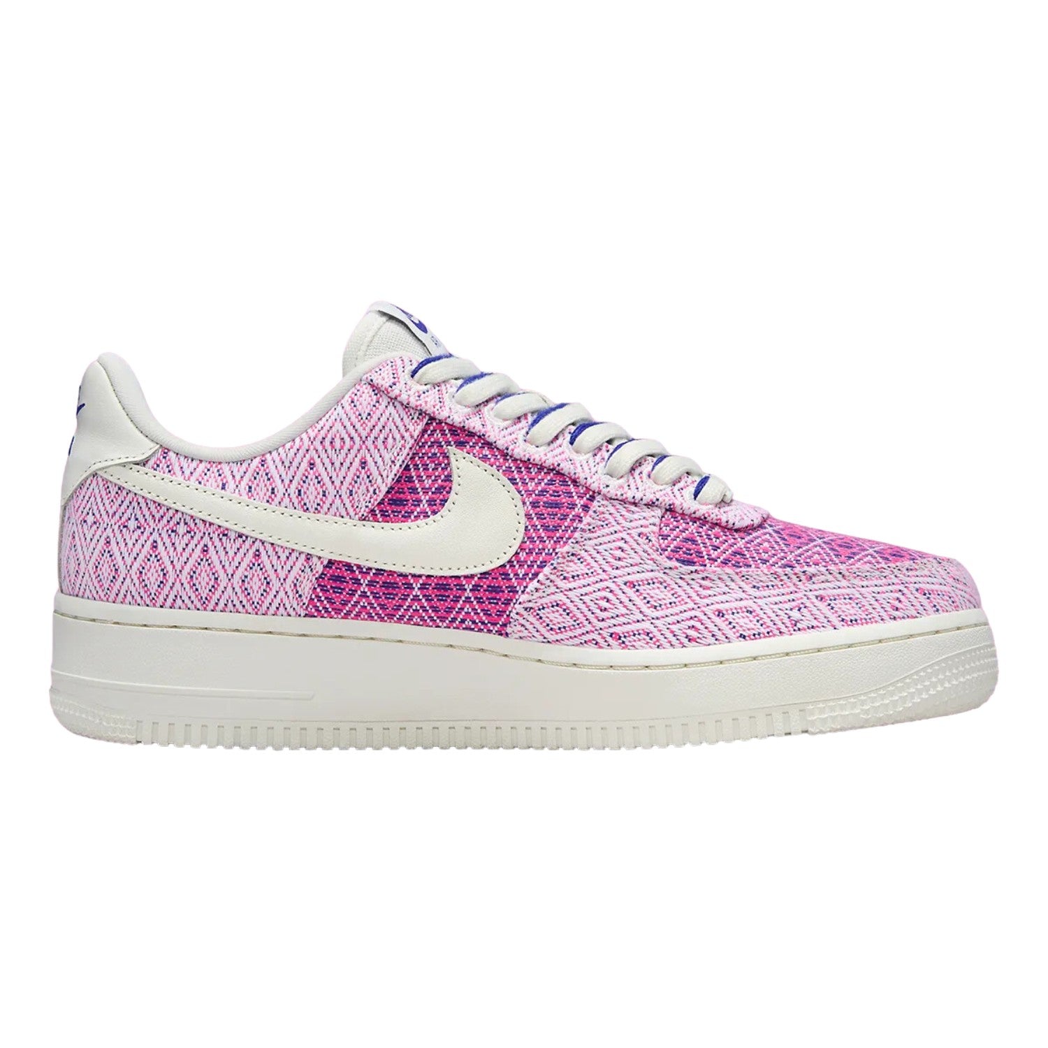 Nike Air Force 1 &