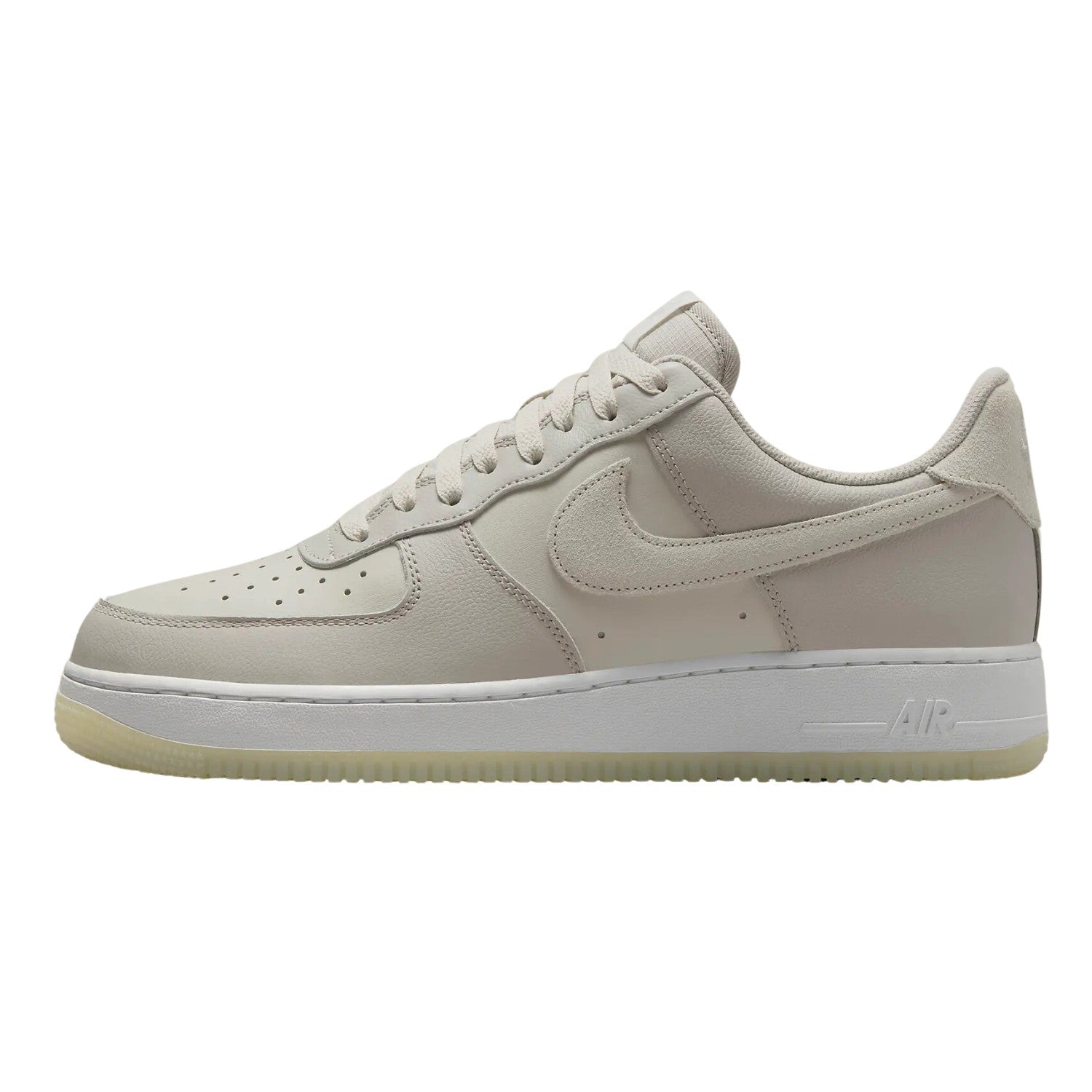 Nike Air Force 1 &