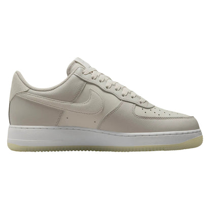 Nike Air Force 1 &