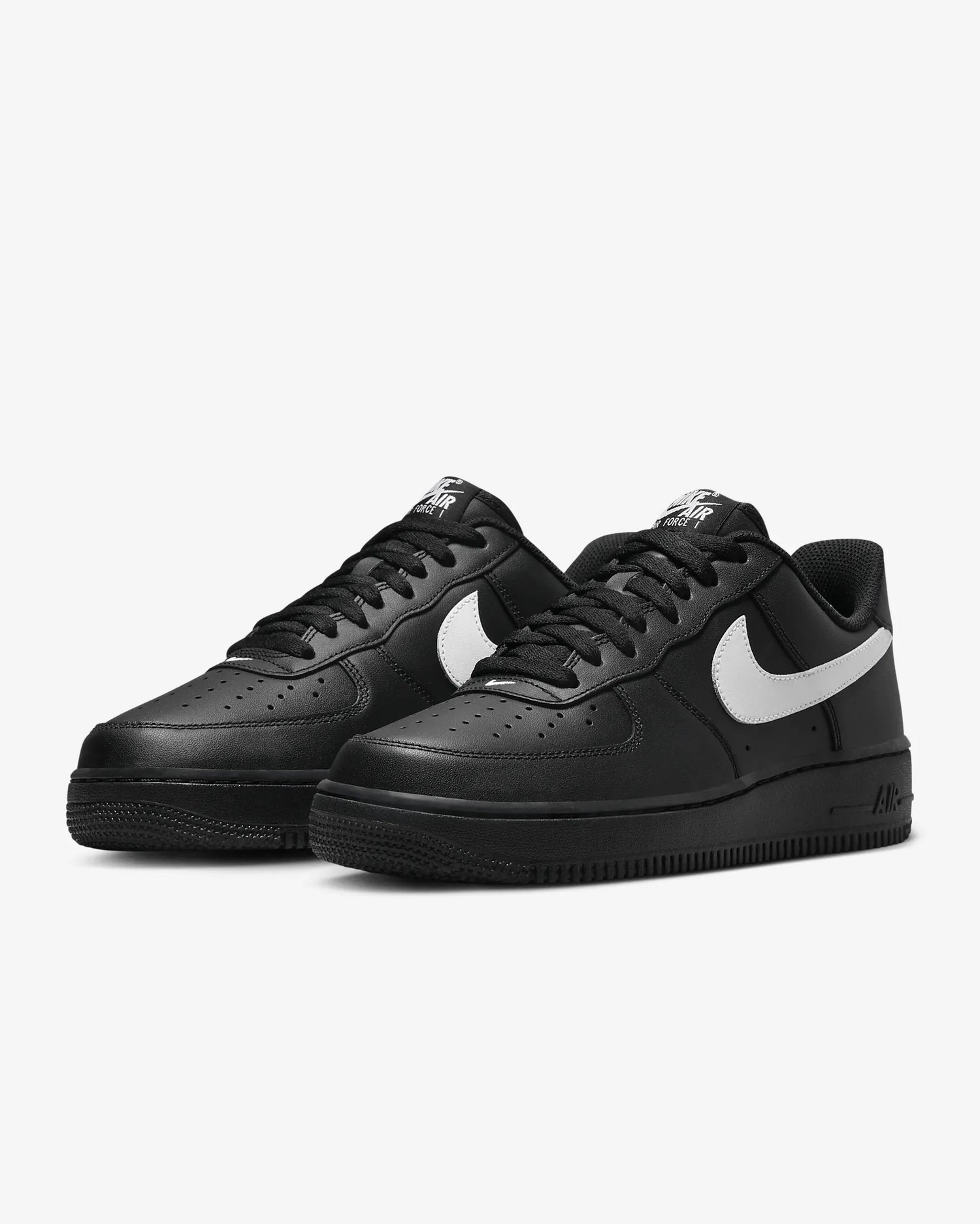 Nike Air Force 1 &