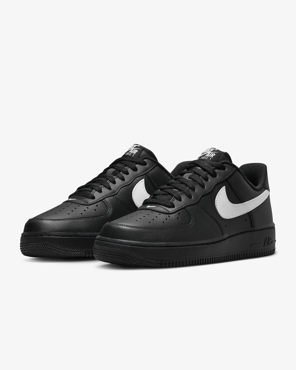Nike Air Force 1 &
