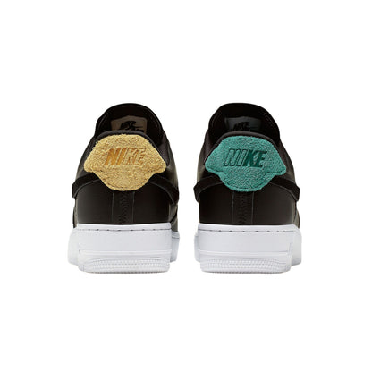 Nike Air Force 1 &
