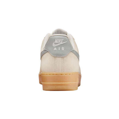 Nike Air Force 1 &