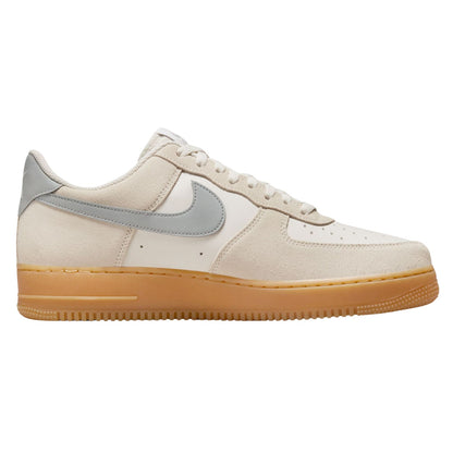 Nike Air Force 1 &