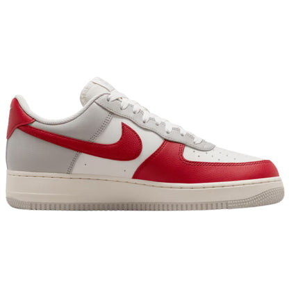 Nike Air Force 1 &