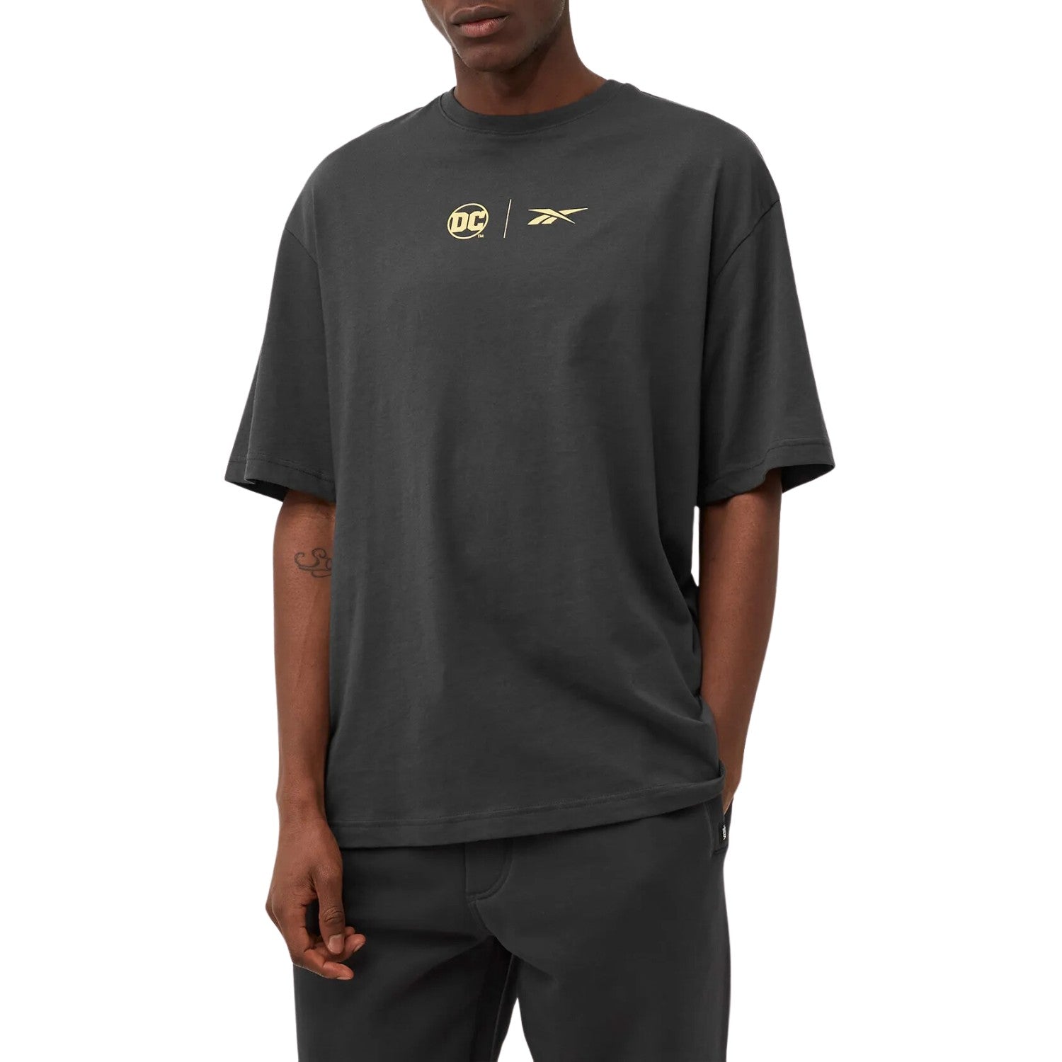 Reebok Dc  X Rbk B Vs T-shirts Unisex Style : Ib5812