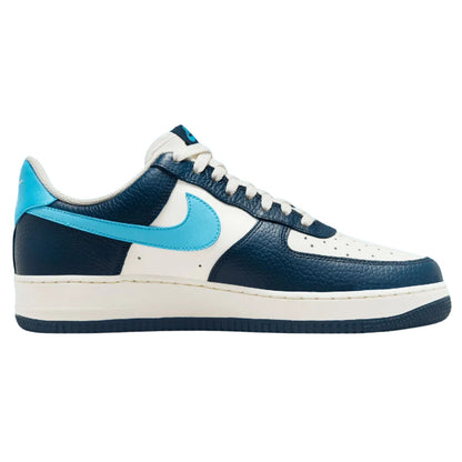 Nike Air Force 1 &