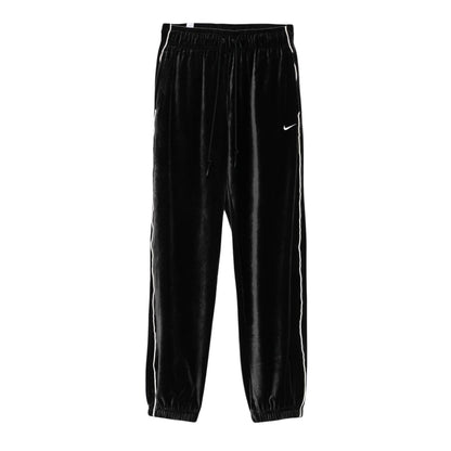 Nike Sportswear Collection Women&