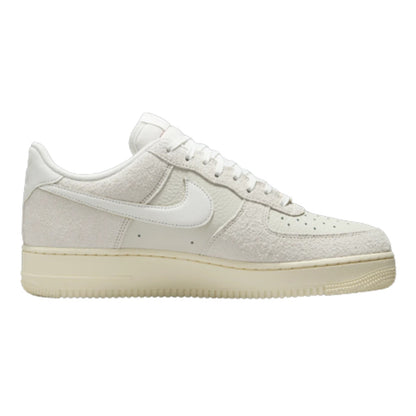 Nike Air Force 1 &