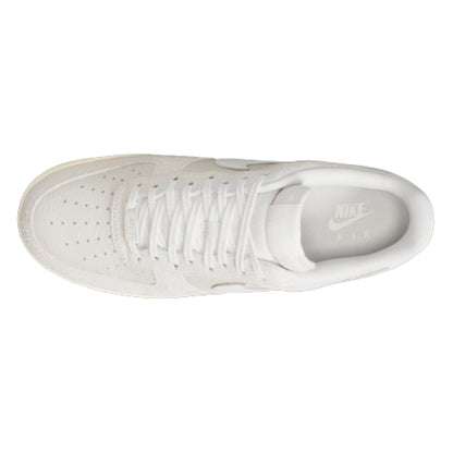 Nike Air Force 1 &