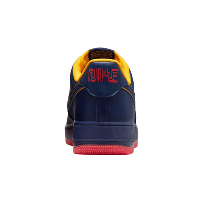 Nike Air Force 1 &