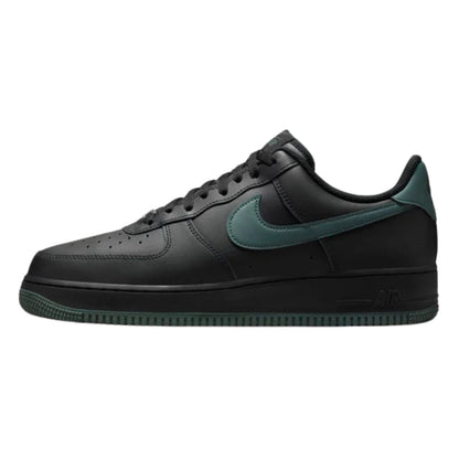 Nike Air Force 1 &