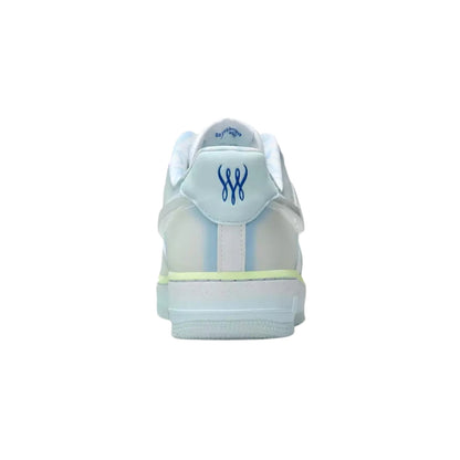 Nike Air Force 1 &