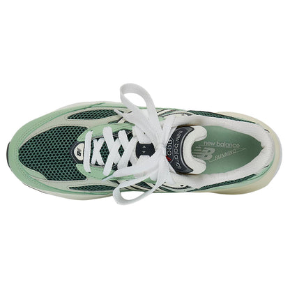 New Balance 990v6 MiUSA Avocado Natural Mint