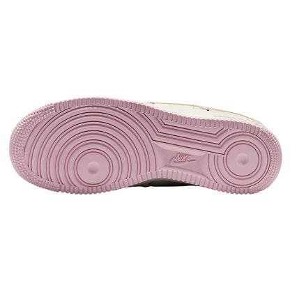 Nike Air Force 1 &