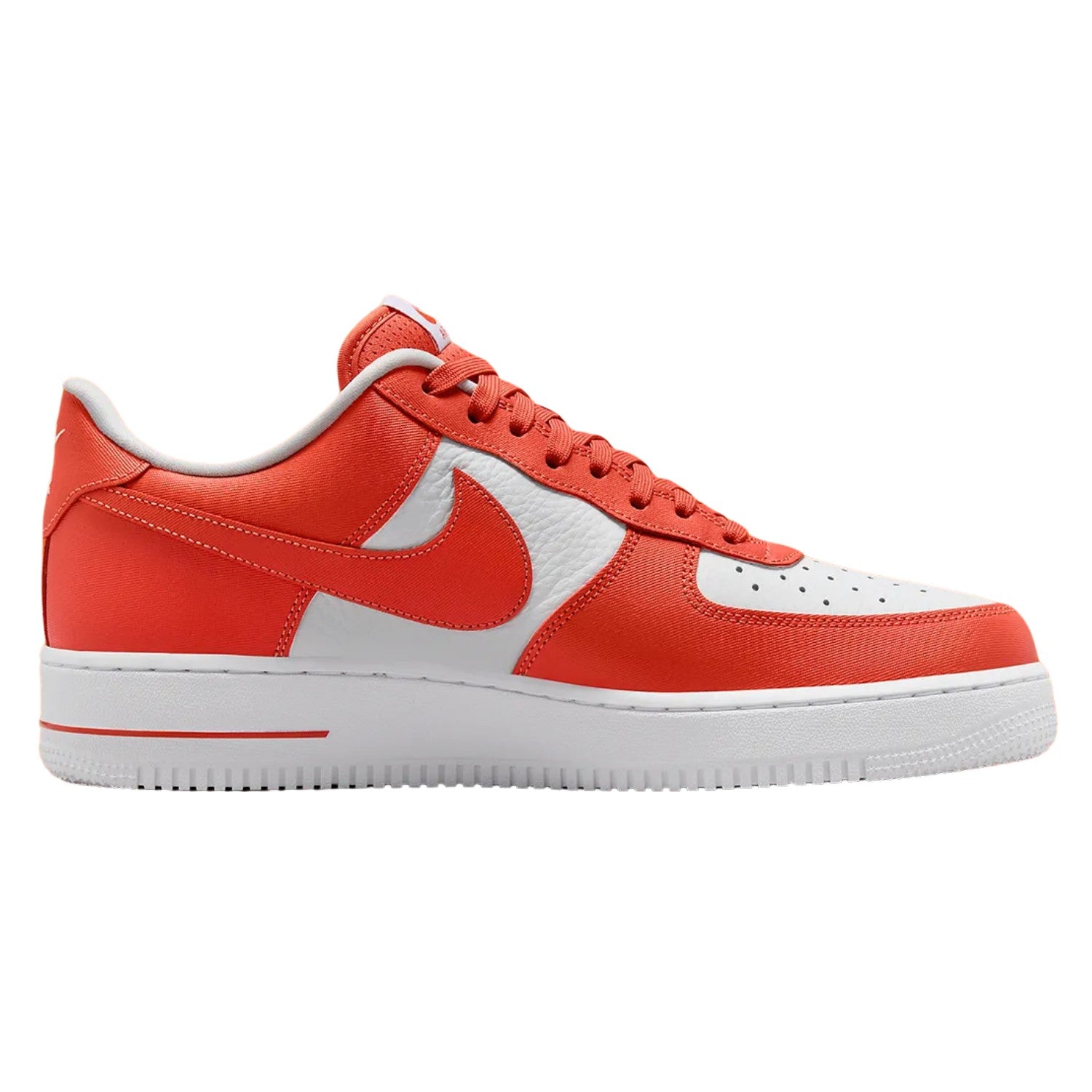 Nike Air Force 1 &