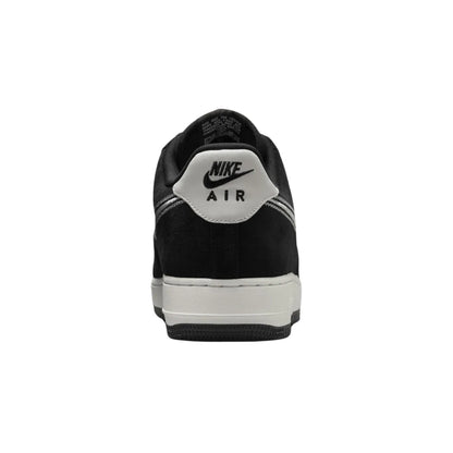 Nike Air Force 1 &