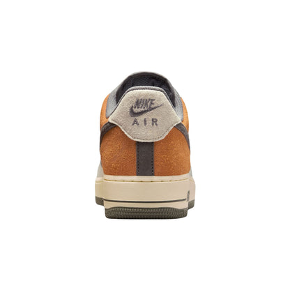 Nike Air Force 1 &