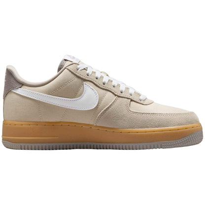 Nike Air Force 1 &