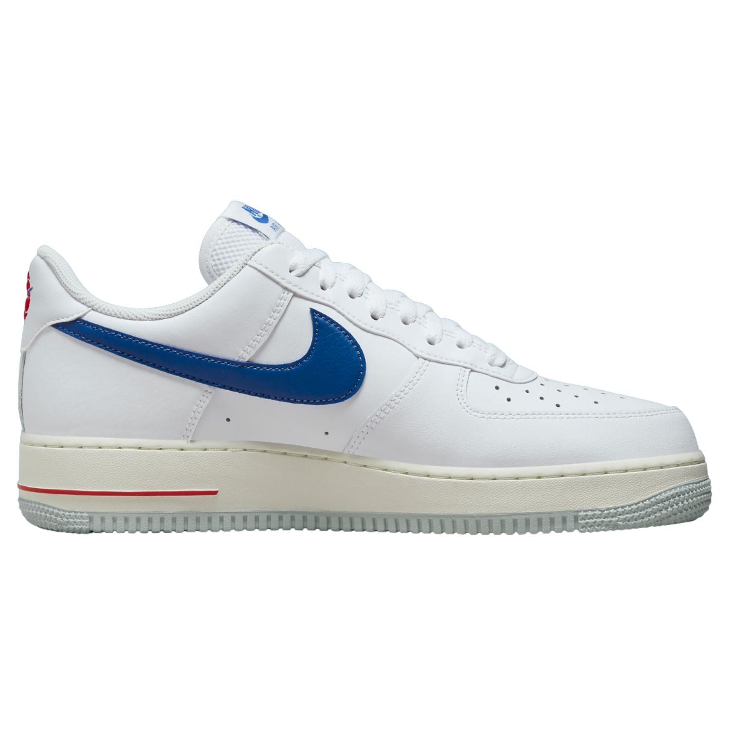 Nike Air Force 1 &